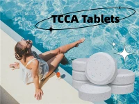 Fjölvirk hreinsitöflu Tríklórísósýanúrsýra TCCA er notuð til sótthreinsunar á vatnsmeðferð í sundlaug